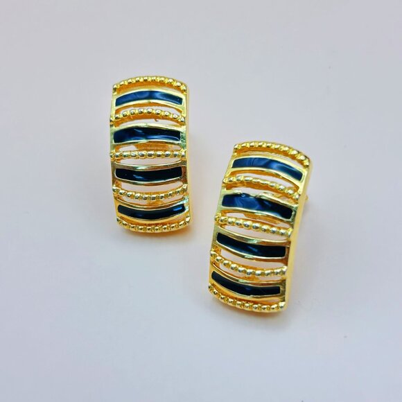 Vintage 1980s Piscitelli Clip-On Earrings, Gold Tone with Black Enamel Stripes - Picture 3 of 8